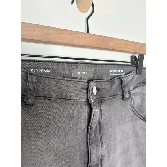 DL1961 Bridget Bootcut Jeans Plus Size 20W Gray Light Tornade Denim Split Hem - Picture 5 of 10